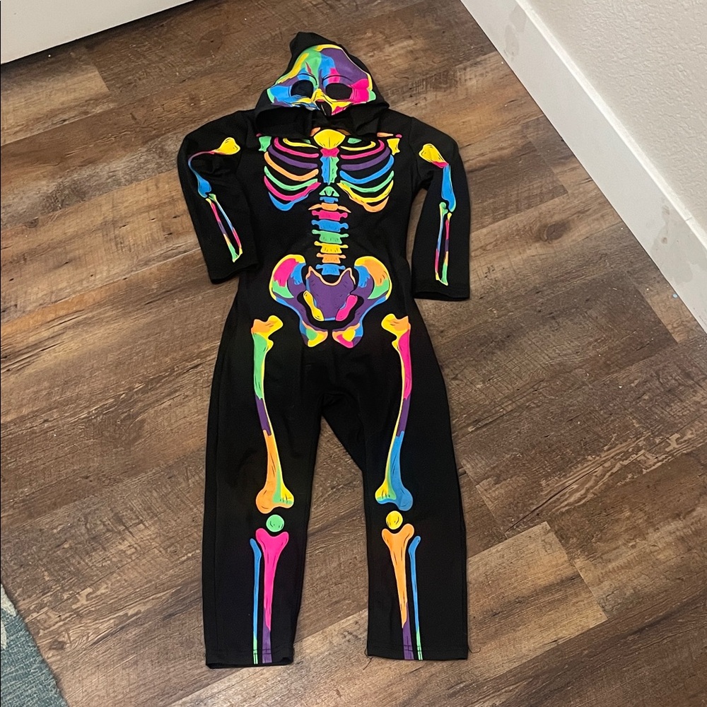 Skeleton onesis NWOT